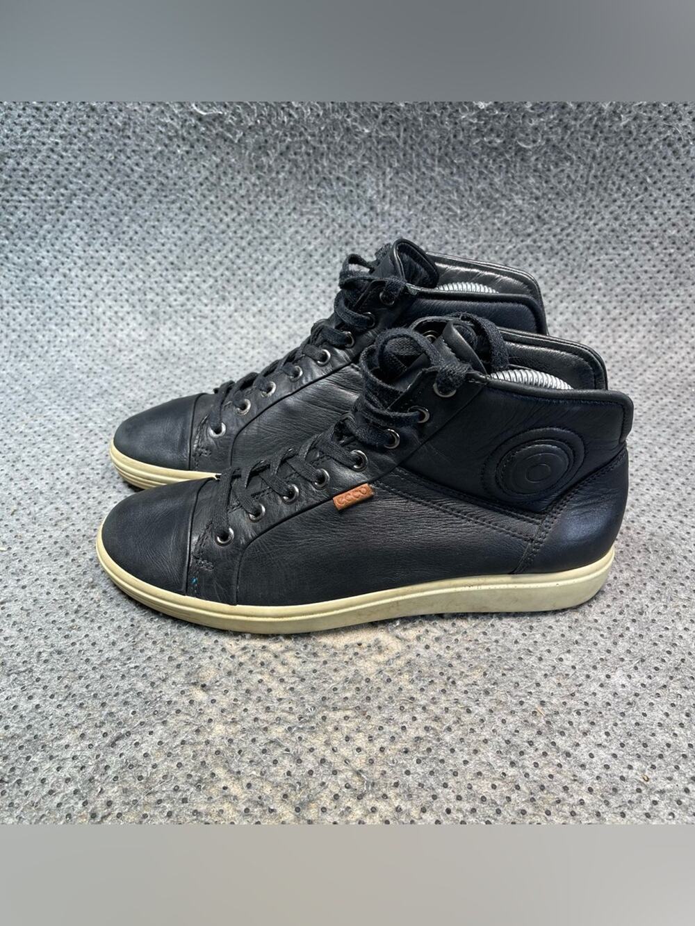 Ecco Soft 7 High Top Black Shoes Size 8 Women’s